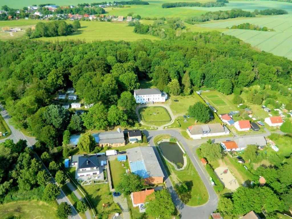 Bungalowpark Am Salzhaff Klein Stromkendorf Exteriör bild